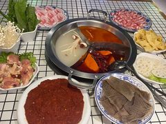 -山悦里 山野·鲜火锅(罗斯福广场店)