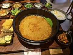 -银米·云南传统过桥米线(双廊黑金冠店)