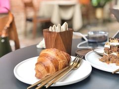 牛角包-大酉·M Coffee(北京美术馆店)