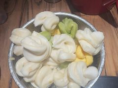 -山河屯铁锅炖· 东北菜·特色鲜鹅锅(开发区一店)