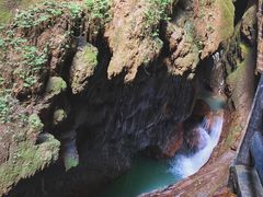 -龙水峡地缝景区