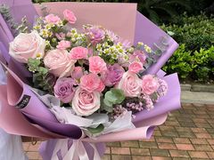 -何兮花店·气球派对鲜花店(马桥银春路万科城店)