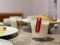 自制老酸奶-闫府私房菜·老字号(恒隆店)