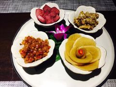 -乐领拈花溪·林涧食韵