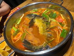 -快活林酸汤鱼鲜品火锅店(甲秀楼店)