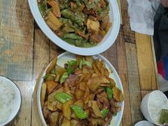 -红岩美食坊(伊春市伊春区)