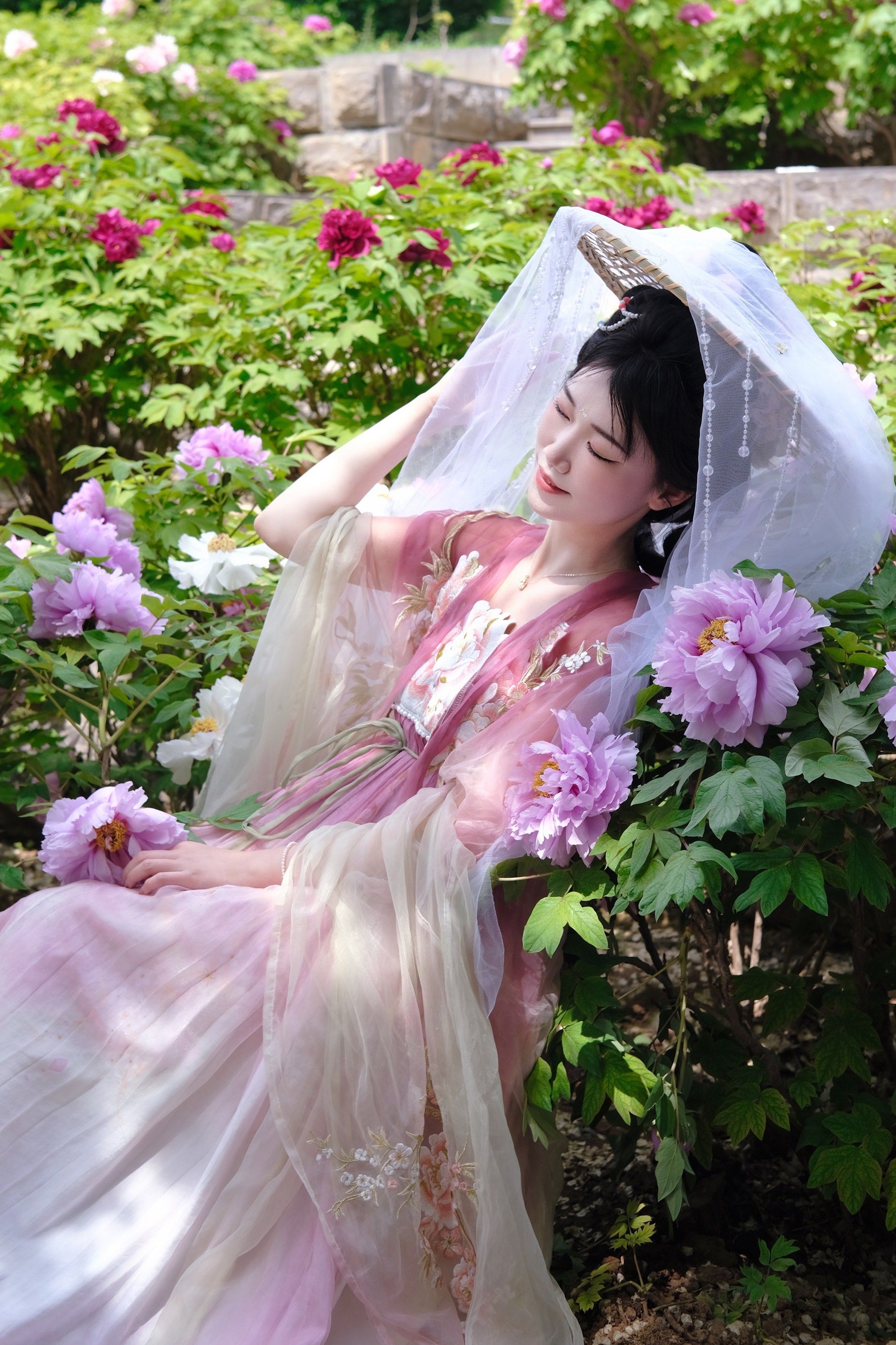 来洛阳拍到了满意的牡丹花神妆造