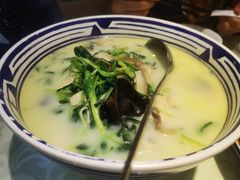 荠菜元子-眷江南之小蓝鲸(王府大街店)