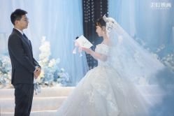 -禕·愫白婚纱商店