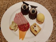 -怡咖啡海鲜自助餐厅(浦东香格里拉店)