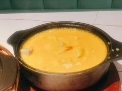 -阿瓦山寨·湘菜现炒·剁椒鱼头王(咸阳总店)