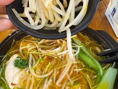 -丽虹云南过桥米线(兴工街店)
