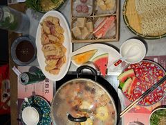 -尚尚仙·酸汤猪手·猪肚鸡火锅(华联万柳购物中心店)