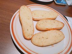 特质蒜香面包-萨莉亚意式餐厅(常州环球港店)
