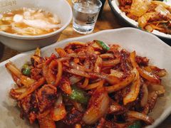 炒鱿鱼-包装马车·韩国料理·포장마차