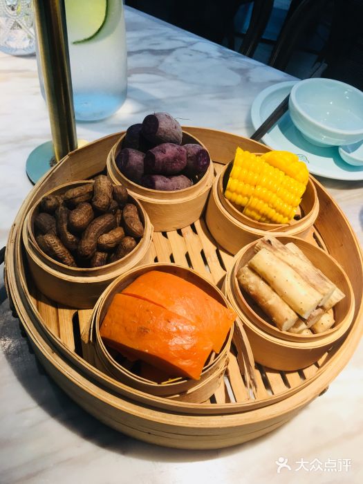 (银泰中心in99店)-剁椒鱼头-菜-剁椒鱼头图片-成都美食-大众点评网