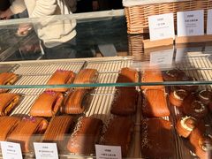 -VERIE BAKEHOUSE