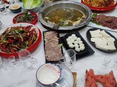 -乡土黄·鲜牛肉火锅·小龙虾(兴业街店)