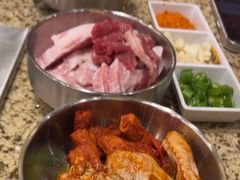 -阿亲家·韩式无限烤肉(花果园店)