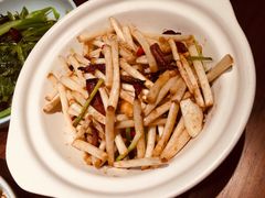 砂钵腊味花生苗-望湘园·洞庭渔宴(浦江欢乐颂店)