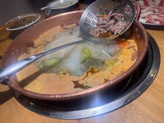 -洱火云南酸菜牛肉火锅(石景山当代商城店)