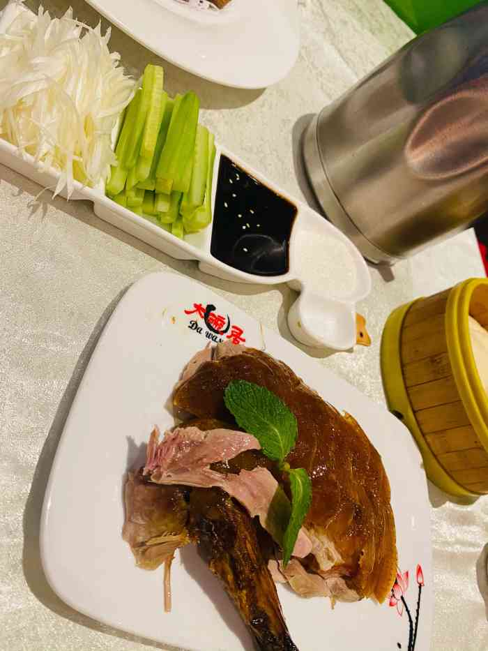 大碗居(红桥店)-"大碗居位置在天坛公园北门与东门中部,红桥.