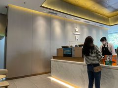 -星巴克臻选(深圳龙华红山天虹店)