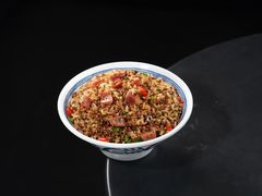 -包整·丝娃娃(一览甲秀楼风景店)