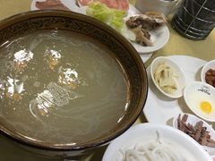 -桥香园云南过桥米线(金马碧鸡店)