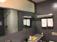 -飘HOME连锁酒店(北京将台地铁站798艺术区店)