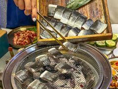 -围炉肉舍•炭烤活鳗•丹东海鲜烤肉(步行街店)