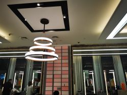 -AKOZO Beauty Salon