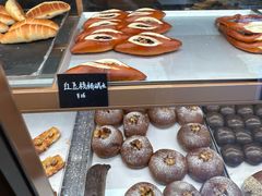 -Dough&Joe团憩(瑞虹天地月亮湾店)