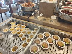 -荣誉国际酒店-云顶旋转餐厅