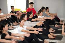 -OM瑜伽教练培训学院