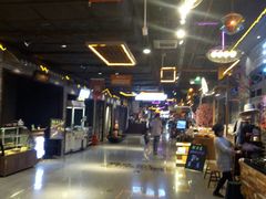 -时尚MEGO商业广场(华新地铁店)
