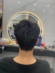 点击看大图 -七分屋LA·烫发·染发·剪发