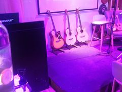 -樱花里音乐餐吧·牛扒椰子鸡(东圃店)