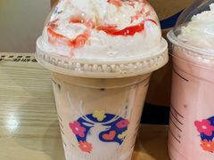 珞珈樱花拿铁-瑞幸咖啡(石榴中心店)