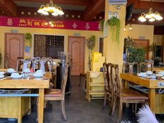 大堂-峰瑞藏地美食·石锅鸡·牦牛肉(大昭寺品牌店)