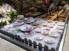 -锤头鲨毛肚海鲜烤肉自助餐厅(国购广场店)