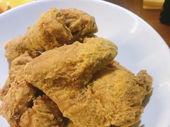 -BHC炸鸡(明洞总店)