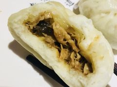 大明山珍素包-凤起龙游老面包子(凯德晶品店)