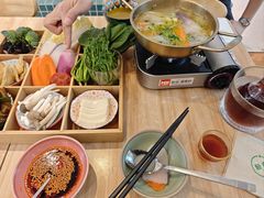 -轻蔬不用等·素食(江苏路店)