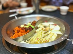 -沸炉重庆老火锅(军事博物馆店)