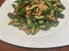-吴记酱骨炖菜馆(康安路店)