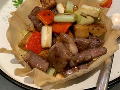 黑椒脆菇葱爆牛肉粒-万丽轩·粤菜(王府井金茂万丽酒店)