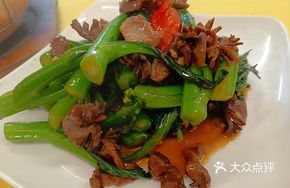 Stir-fried Chicken Kidney with Chinese Broccoli