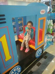 -爱婴室(上海浦建路店)