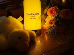 -FOUR PLAY BAR